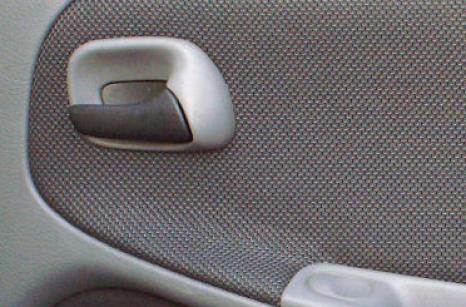 Opel Astra ajtókárpit részlet