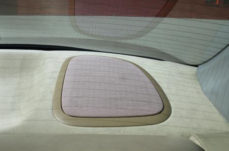 Rover kapaltartó beépített hangszóróval